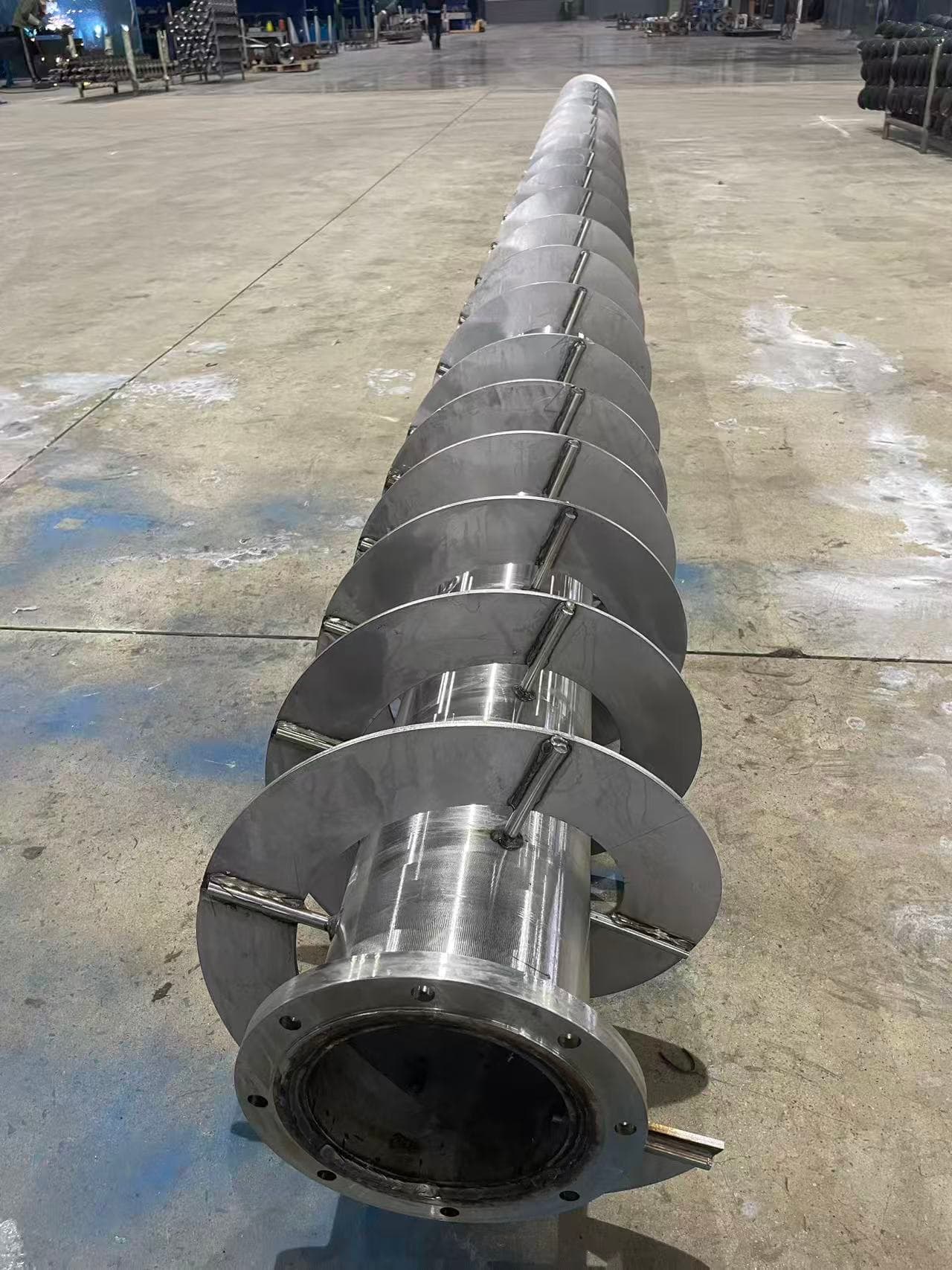 continuous flight auger