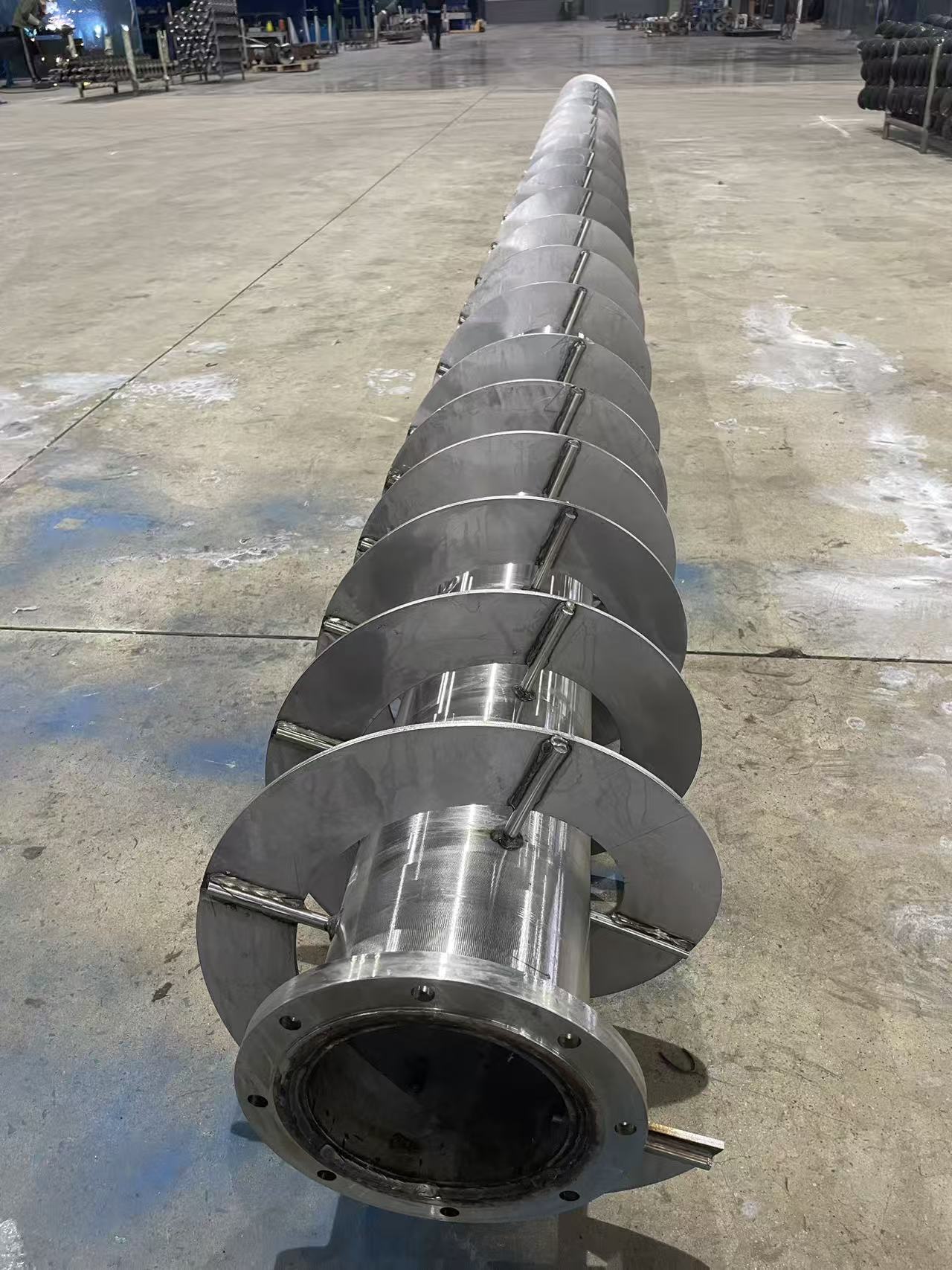continuous flight auger